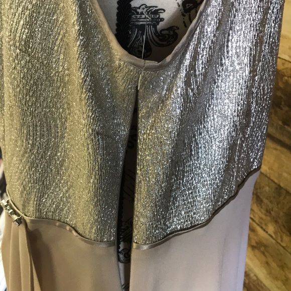 Evening Dress - Picture 7 of 8